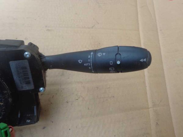 COMMODO CITROEN / PEUGEOT - Vue 3